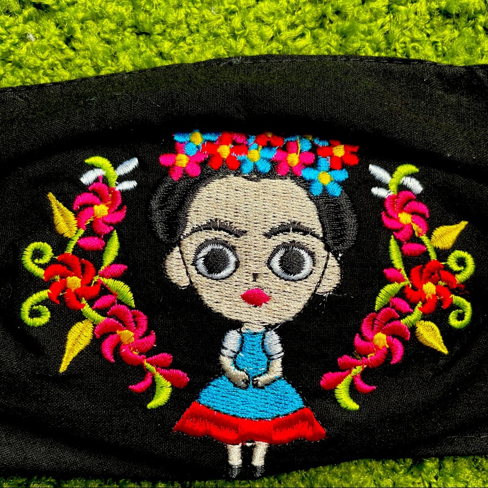ARTISANAL EMBROIDERED FRIDA KAHLO WITH FLOWER MASK